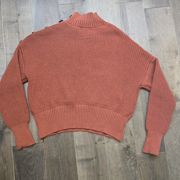 Misc Women's Sweater Size Small - Picture 2 of 8